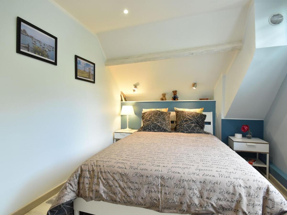 Superb Holiday Home Near The Beach Quineville Номер фото