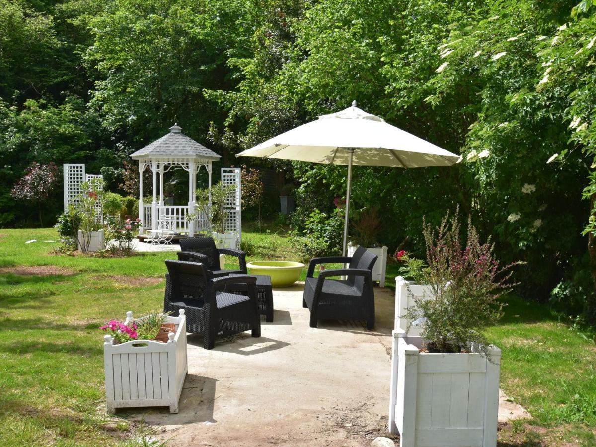 Superb Holiday Home Near The Beach Quineville Экстерьер фото